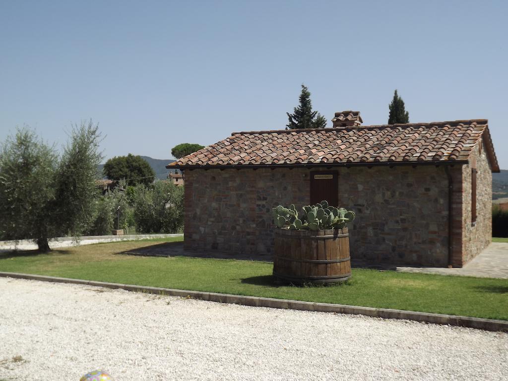 Agriturismo Il Canto Della Gallina Hotel Villastrada  Luaran gambar