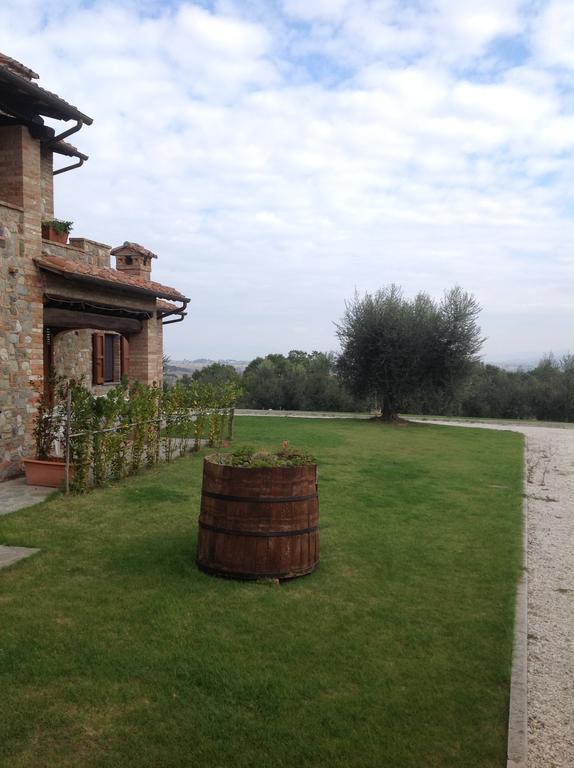 Agriturismo Il Canto Della Gallina Hotel Villastrada  Luaran gambar